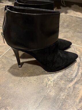 Stunning Black Michael Kors Women's Pointed-Toe Ankle Boot with Back Zip